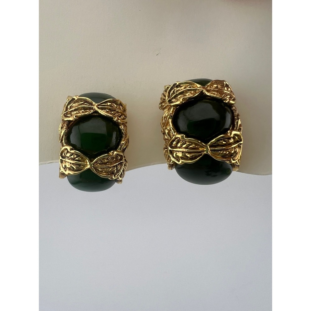 St John Jade Green Gold Tone Leaf Clip On Earrings Signed Designer Jewelry